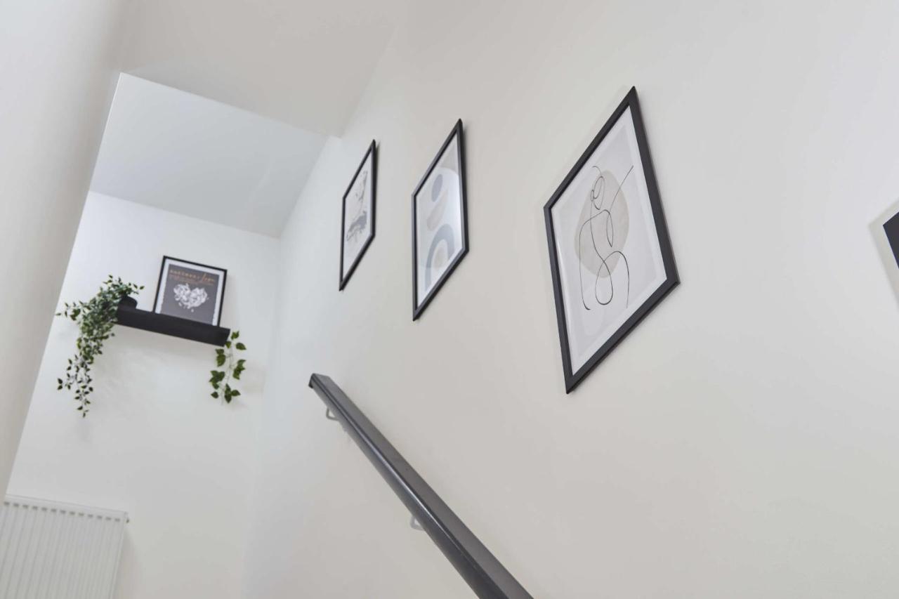 Homebird Property - The Willows リーズ エクステリア 写真